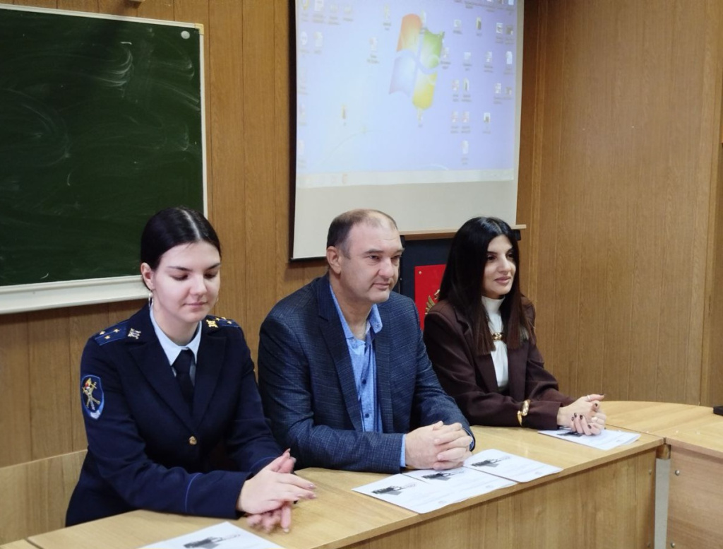 1000185739.jpg 1000185739.jpg