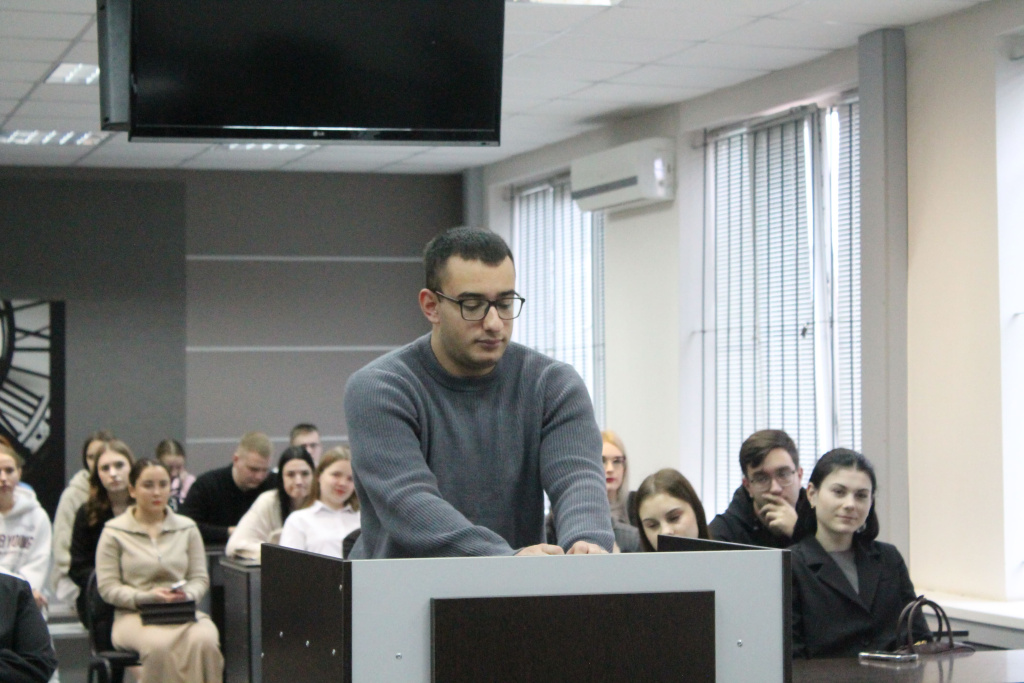 IMG_9932.jpg IMG_9932.jpg